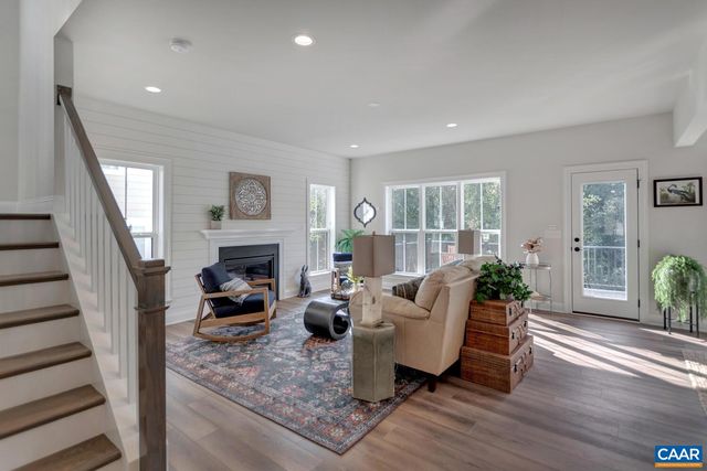 39 BORTHWICK ST, Crozet, VA 22932