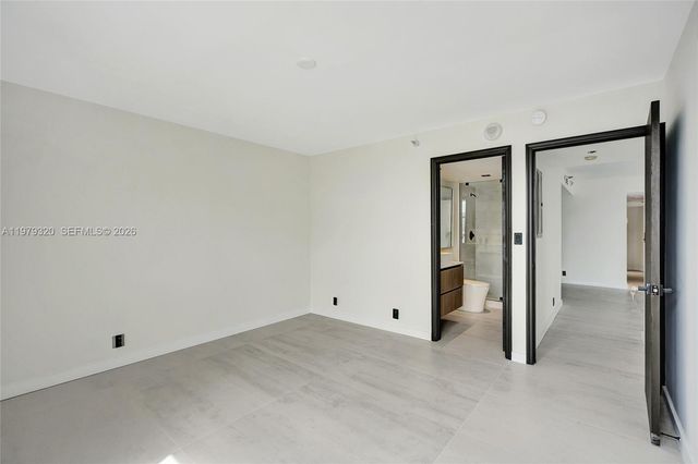 3530 Mystic Pointe Dr 415, Aventura, FL 33180