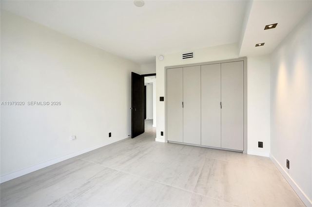 3530 Mystic Pointe Dr 415, Aventura, FL 33180