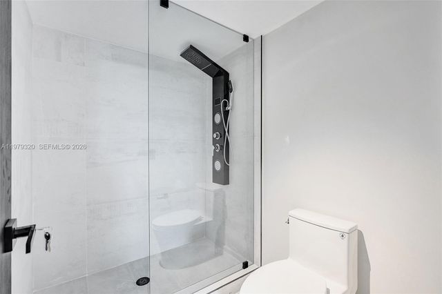 3530 Mystic Pointe Dr 415, Aventura, FL 33180