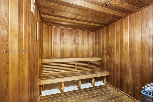 3530 Mystic Pointe Dr 415, Aventura, FL 33180