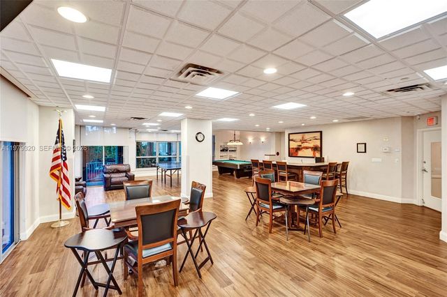 3530 Mystic Pointe Dr 415, Aventura, FL 33180