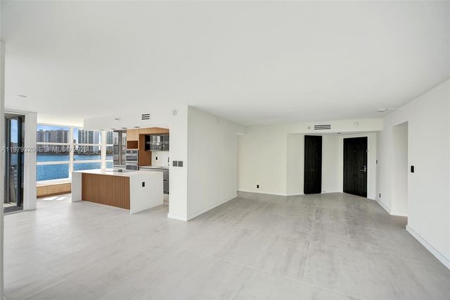 3530 Mystic Pointe Dr 415, Aventura, FL 33180