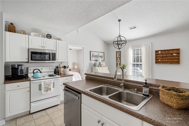 136 Rock Moss Drive, Williamston, SC 29697