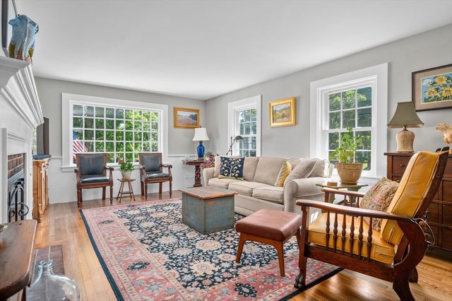 367 Plum, Barnstable, MA 02630