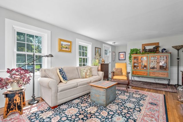 367 Plum, Barnstable, MA 02630