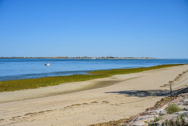 367 Plum, Barnstable, MA 02630