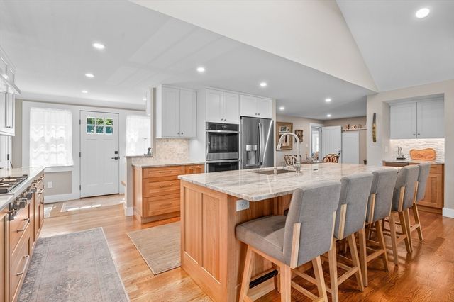 367 Plum, Barnstable, MA 02630