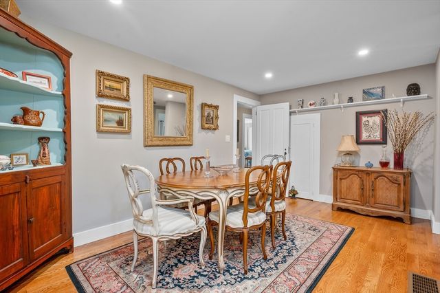 367 Plum, Barnstable, MA 02630
