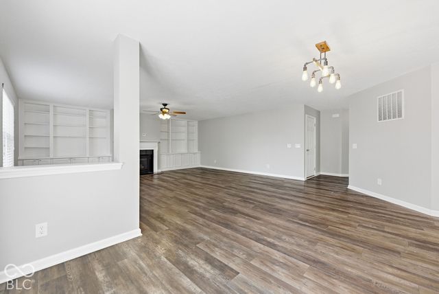 1456 Stormhaven, Greenwood, IN 46143