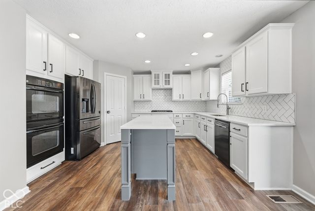 1456 Stormhaven, Greenwood, IN 46143