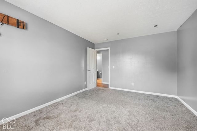 1456 Stormhaven, Greenwood, IN 46143