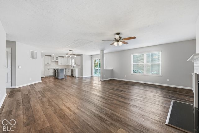 1456 Stormhaven, Greenwood, IN 46143