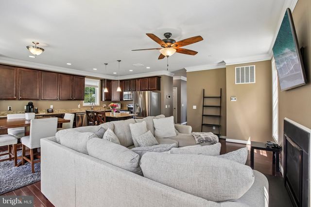 1341 JAMESTOWNE, Severn, MD 21144