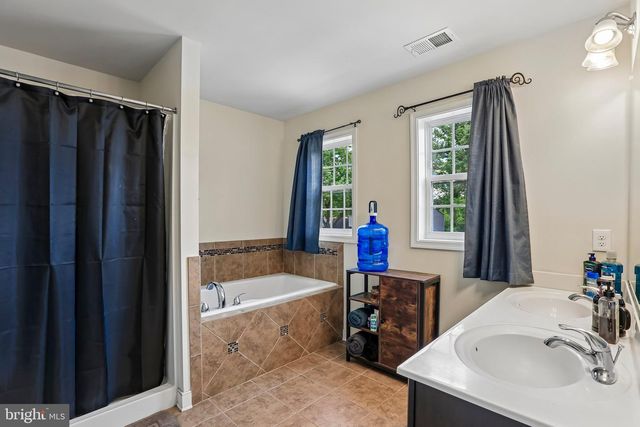 1341 JAMESTOWNE, Severn, MD 21144
