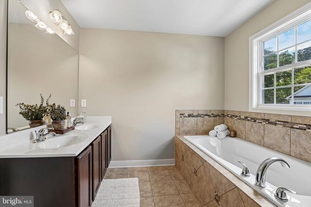 1341 JAMESTOWNE, Severn, MD 21144