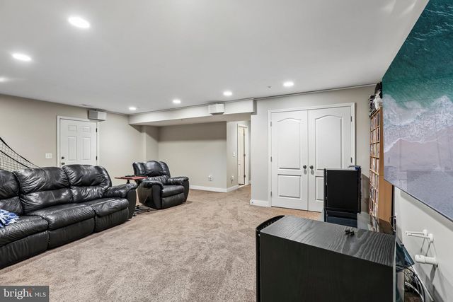 1341 JAMESTOWNE, Severn, MD 21144