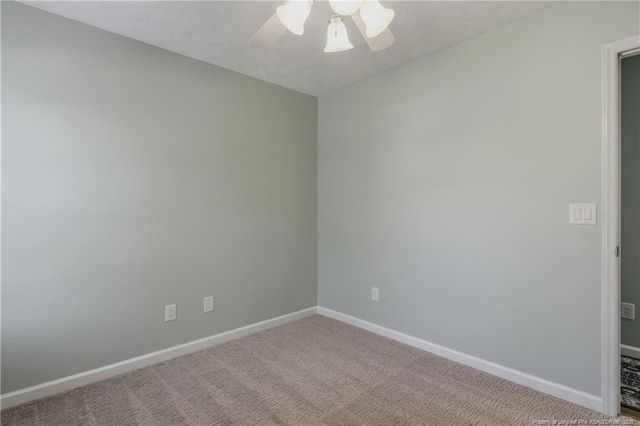 106 Holly Lane, Raeford, NC 28376