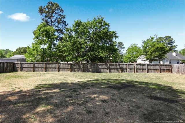 106 Holly Lane, Raeford, NC 28376