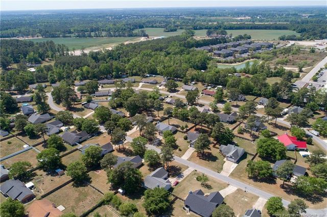 106 Holly Lane, Raeford, NC 28376