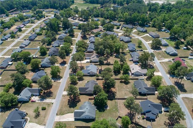 106 Holly Lane, Raeford, NC 28376