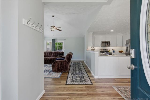 106 Holly Lane, Raeford, NC 28376
