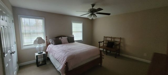 104 Oak Crest Dr, Tennessee Ridge, TN 37178