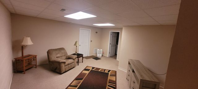 104 Oak Crest Dr, Tennessee Ridge, TN 37178
