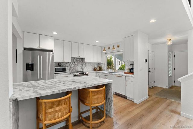 10280 CAMINITO RIO BRANCO, San Diego, CA 92131