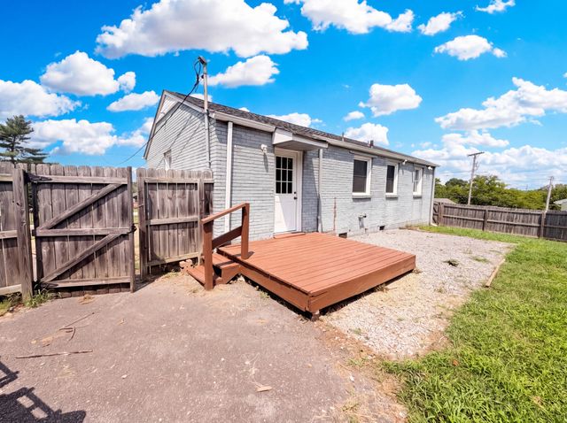 1447 Snell Blvd, Nashville, TN 37218