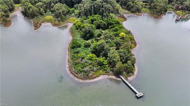 87 Pasture RD, Poquoson, VA 23662