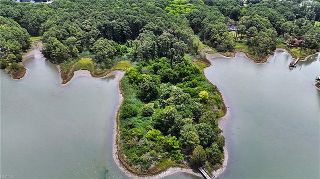 87 Pasture RD, Poquoson, VA 23662