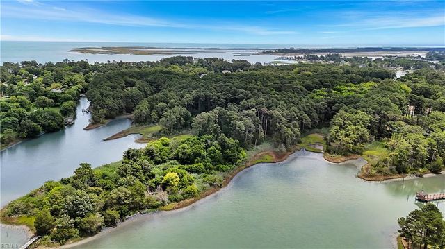 87 Pasture RD, Poquoson, VA 23662