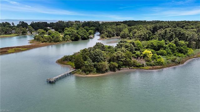 87 Pasture RD, Poquoson, VA 23662