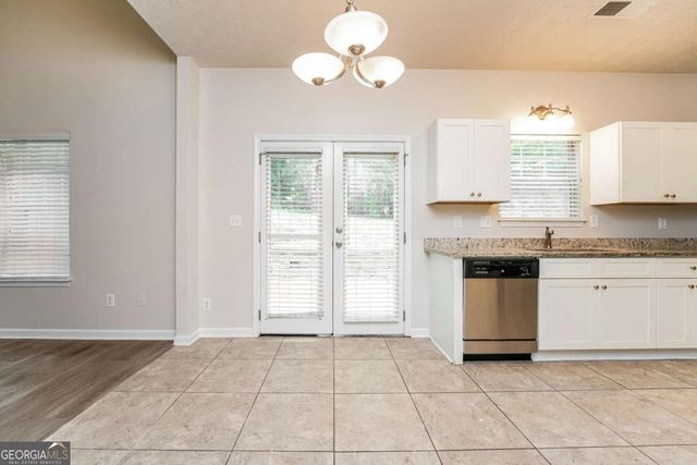 827 Shadow Lake Drive, Lithonia, GA 30058