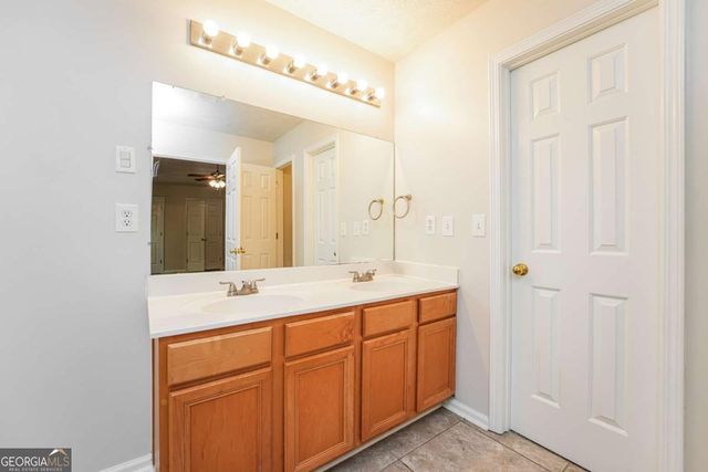 827 Shadow Lake Drive, Lithonia, GA 30058