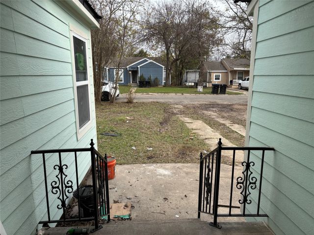 1103 Bell Drive, Greenville, TX 75401