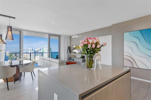 4010 S Ocean Dr R3002, Hollywood, FL 33019