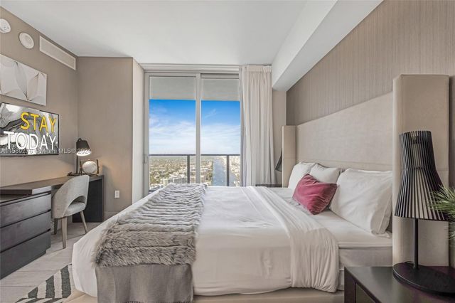 4010 S Ocean Dr R3002, Hollywood, FL 33019