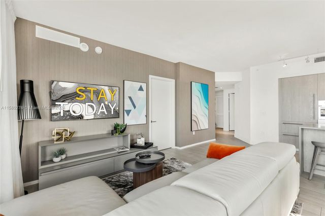 4010 S Ocean Dr R3002, Hollywood, FL 33019