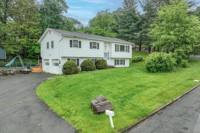 1 S Delaware Drive, Nyack, NY 10960