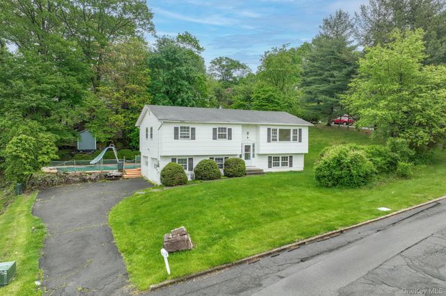 1 S Delaware Drive, Nyack, NY 10960