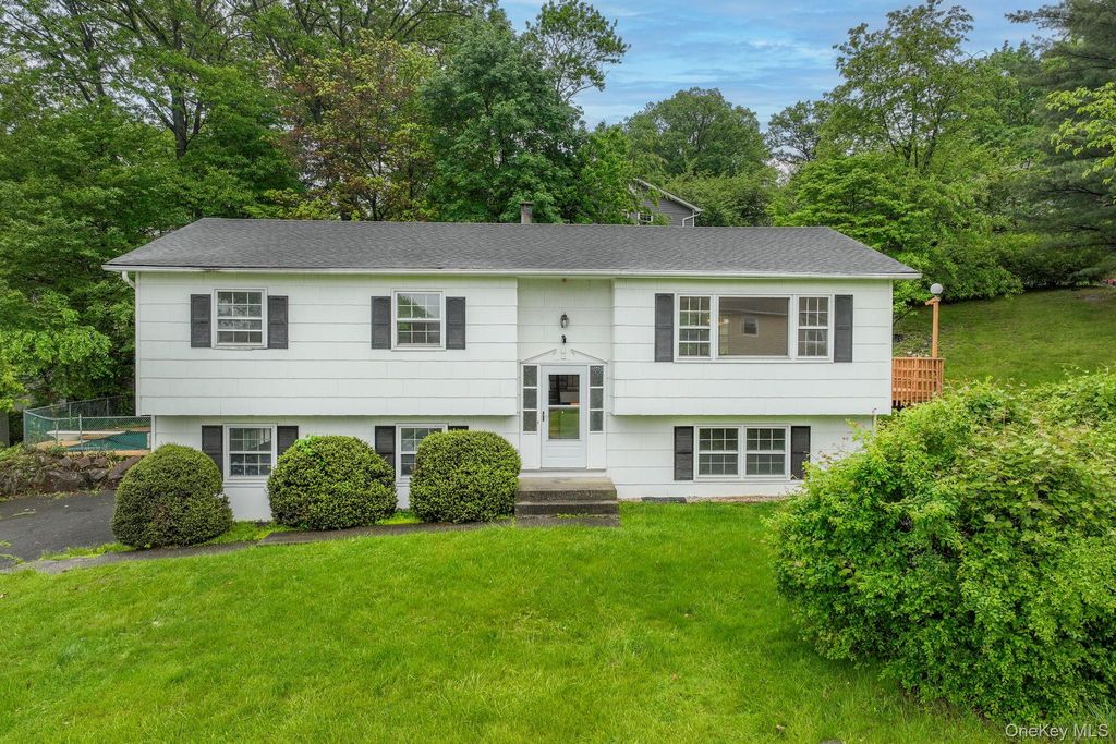 1 S Delaware Drive, Nyack, NY 10960