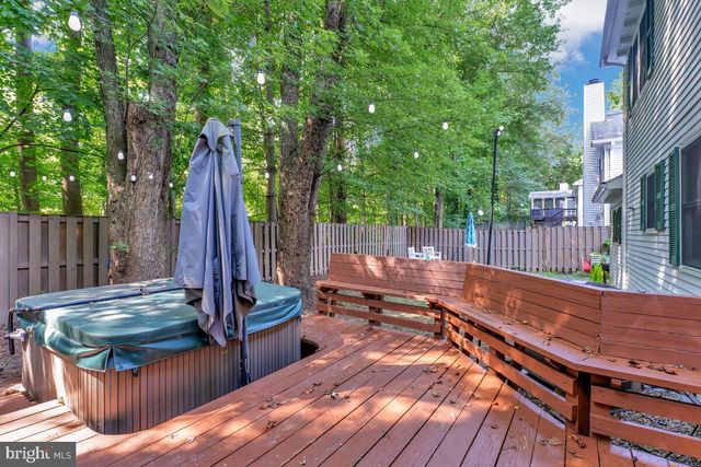 10117 SCHOOLHOUSE WOODS CT, Burke, VA 22015