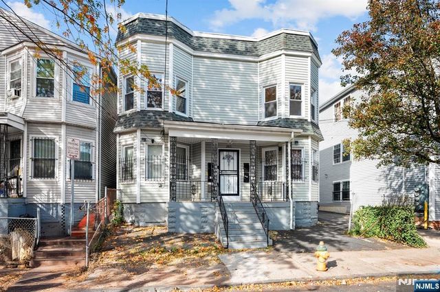 267 S 8th Street, Newark, NJ 07103
