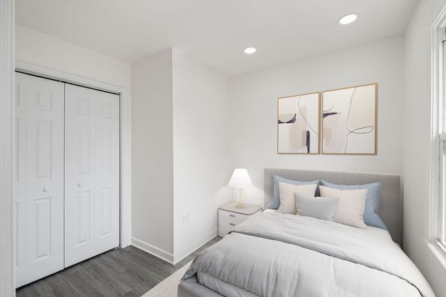 2622 N Central Park Avenue, Chicago, IL 60647