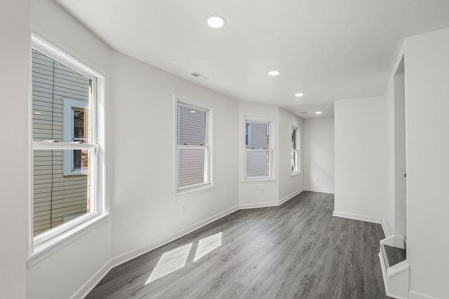 2622 N Central Park Avenue, Chicago, IL 60647