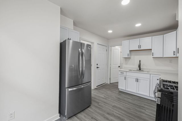 2622 N Central Park Avenue, Chicago, IL 60647