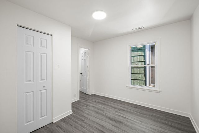 2622 N Central Park Avenue, Chicago, IL 60647