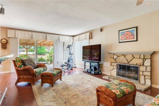 1900 Brae Burn Drive, Corona, CA 92882